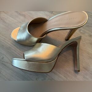 VERONICA BEARD Women's Gold Dali Platform Heel Sandal Shoes Size 10M.